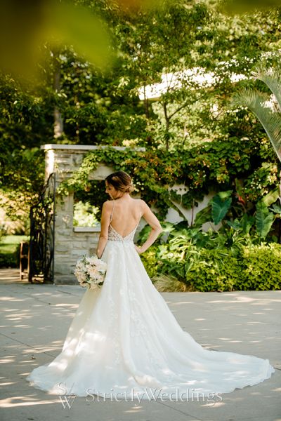 Real Enzoani Bride Cleveland Botanical Garden Wedding Day